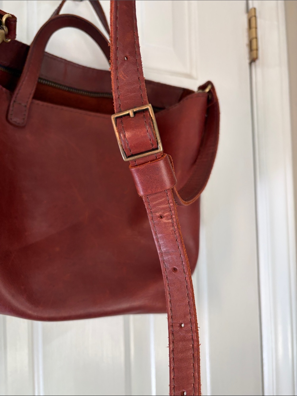 Portland Leather Chestnut Brown Nutmeg Medium Crossbody Shoulder Leather Tote - Picture 6 of 10